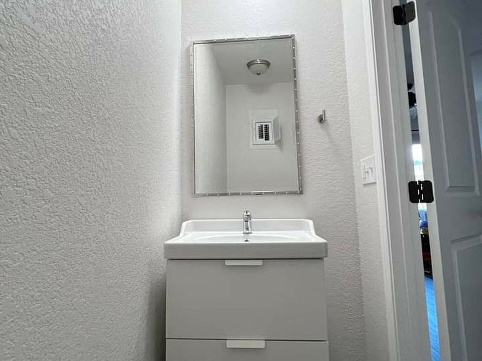 1st image of 286 W Palomino Dr Unit 191
