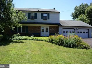 121 Godshall Rd, Collegeville, PA 19426