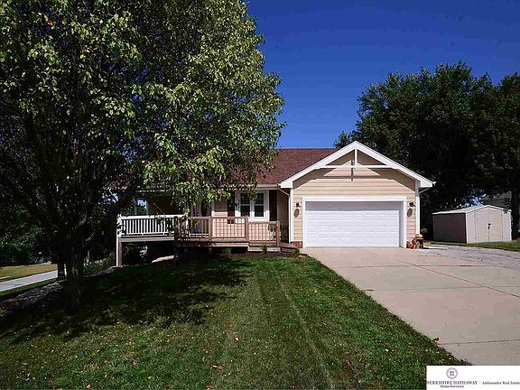 2nd image of 1306 Beaver Lake Blvd