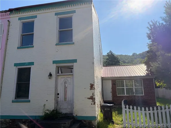 924 Walnut Street, Madison, IN 47250