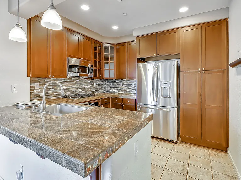 851 Gaspar Vis — Photo 4