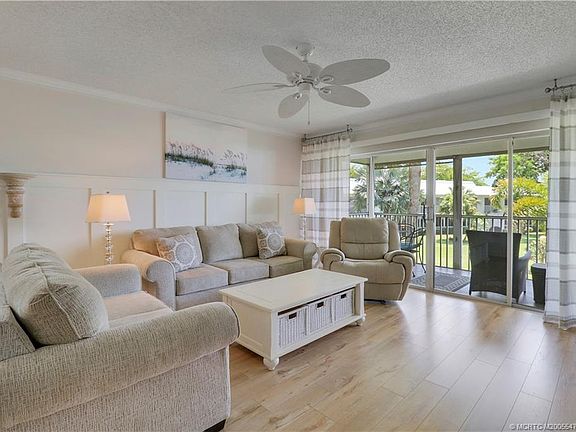 4th image of 1852 SW Palm City Rd APT 201