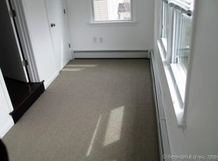 8 Sniffen St, Norwalk, CT 06851