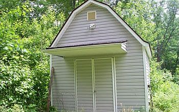 3rd image of 2461 Cora Ln