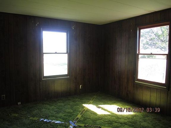 4th image of 2408 Main St