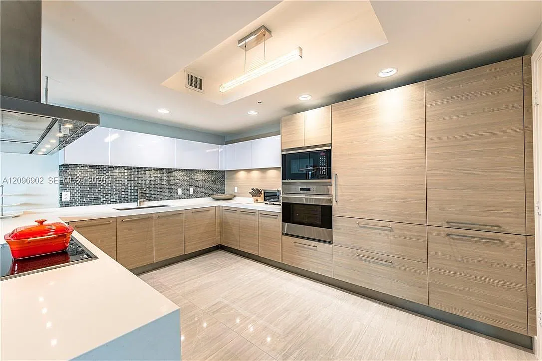 Marina Palms Residences N — Photo 4