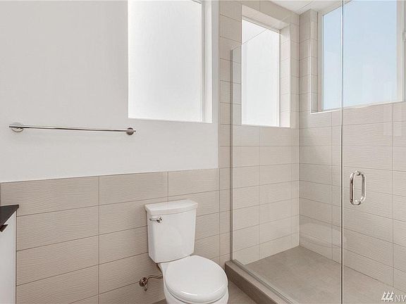 Upper level bathroom