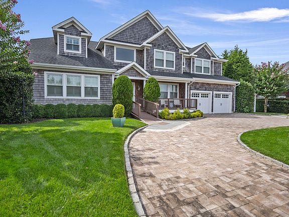 2nd image of 4 Spring Ln