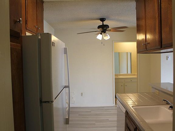 5th image of 1711 Corinth Ave #309