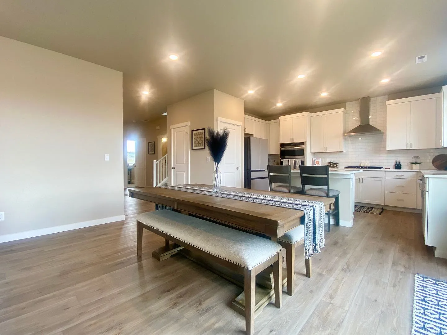 Modern Bonney Lake Home W/ Ac **Short Term Lease Through 8/31/26 ** — Photo 3