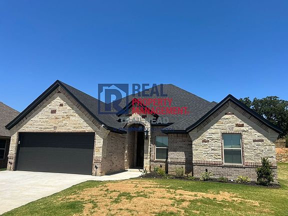 3rd image of 231 Jacinth Ln