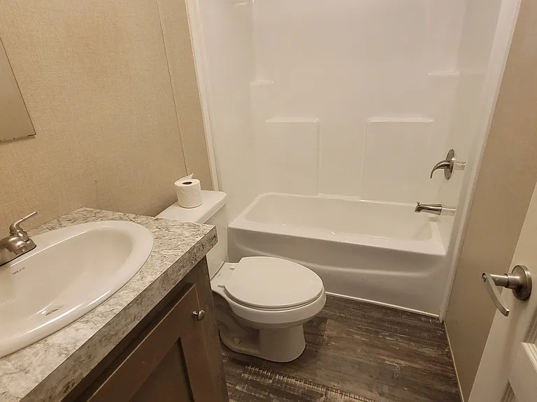 5227 Lake View Dr — Photo 8