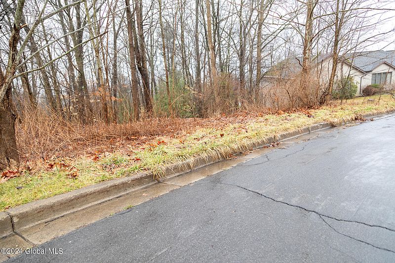 2nd image of 1034 Elton Drive