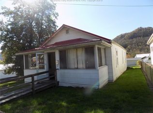 312 Nancy Ave, Belle, WV 25015