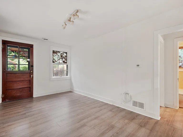 2040 S Pearl St — Photo 4