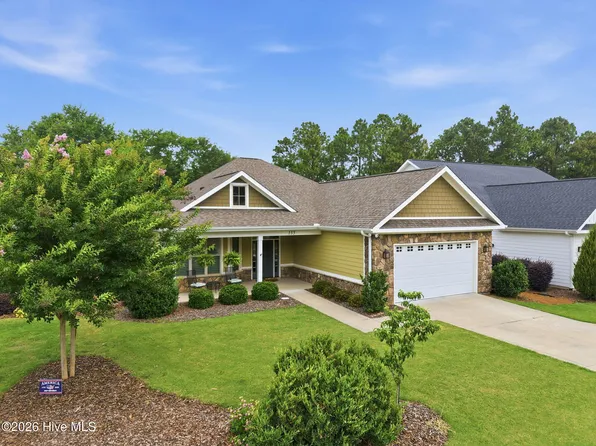 135 Heath Court, West End, NC 27376