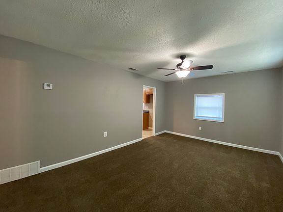4th image of 3551 Carney St