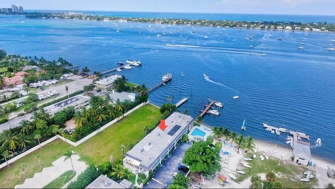 4700 N Flagler Dr — Photo 3
