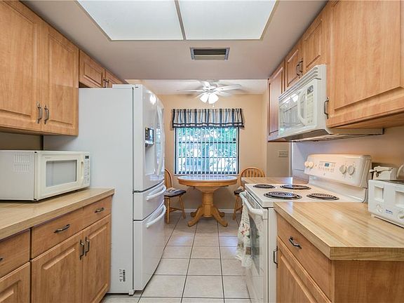 5th image of 1601 43rd St N APT 127