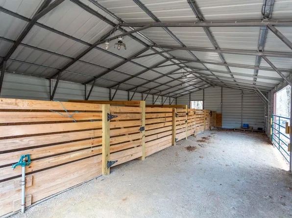 222 Sweetgum Rd, Calera, AL 35040