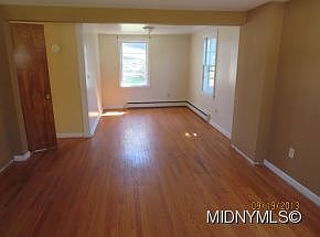 4th image of 14 Newland St