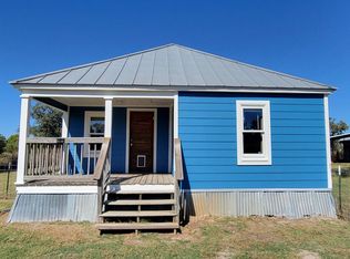 394 Easley Rd, Smithville, TX 78957