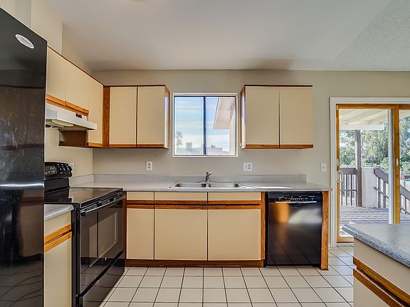 5th image of 7351 E Gary St