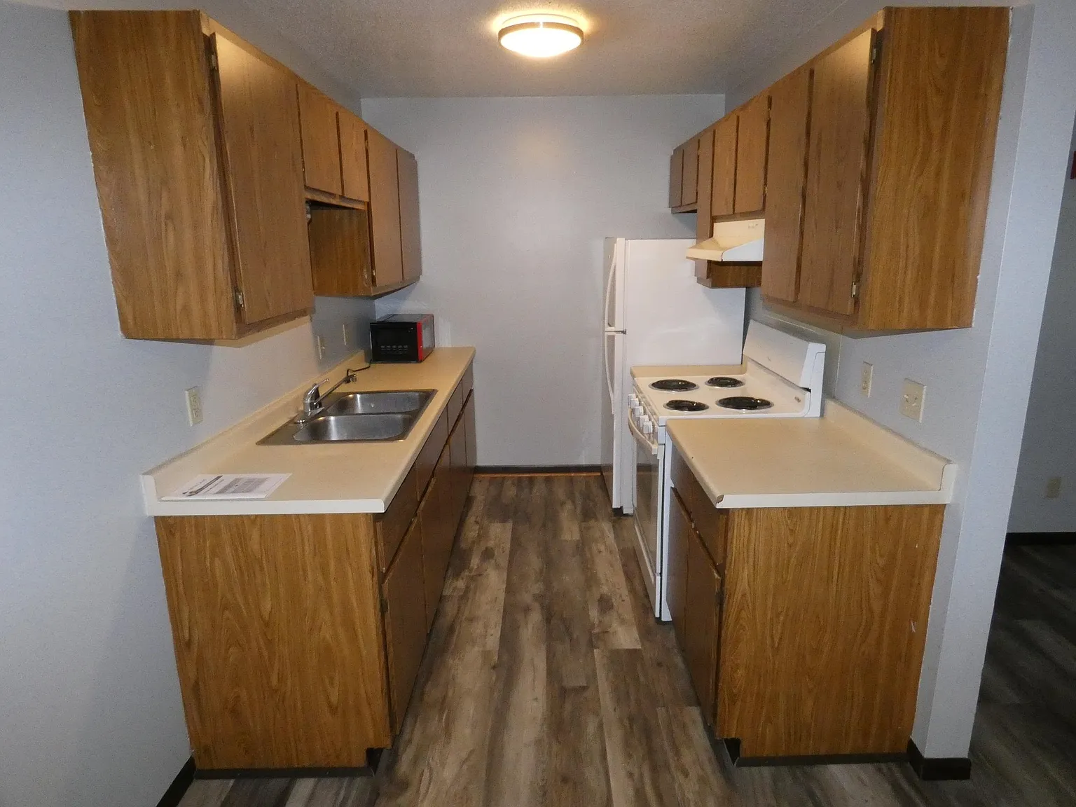2 bed, 1.0 bath, 650 sqft, $795 — Photo 4