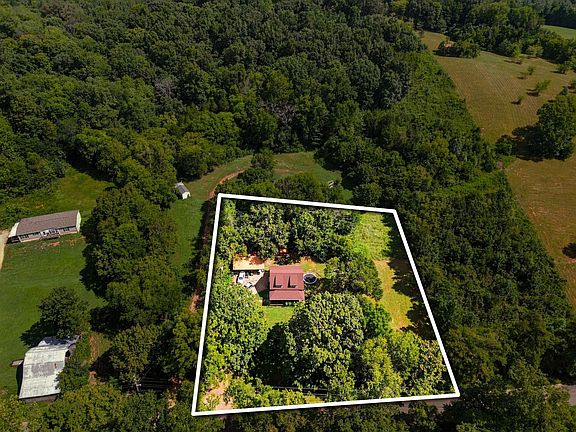 4th image of 799 Gossett Rd