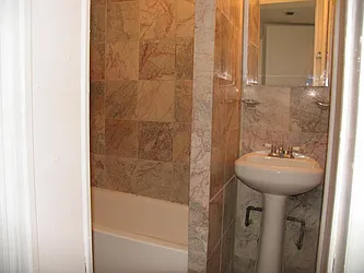 Rented by Rapid Realty Cobble Hill