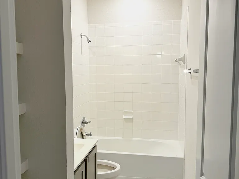 2075 Hartley Dr — Photo 13