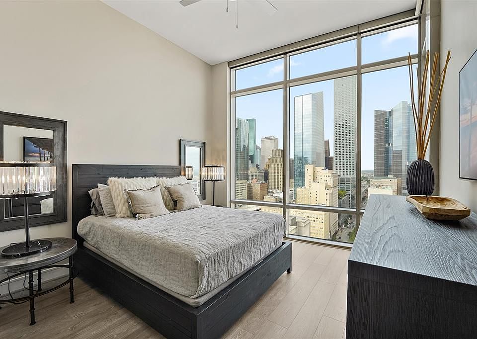 1st image of 1475 Texas St #107