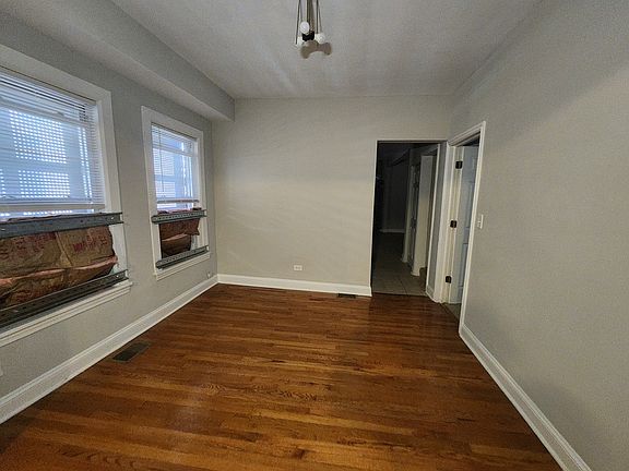 5th image of 7403 S Dante Ave