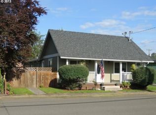 264 S 2nd St, Harrisburg, OR 97446