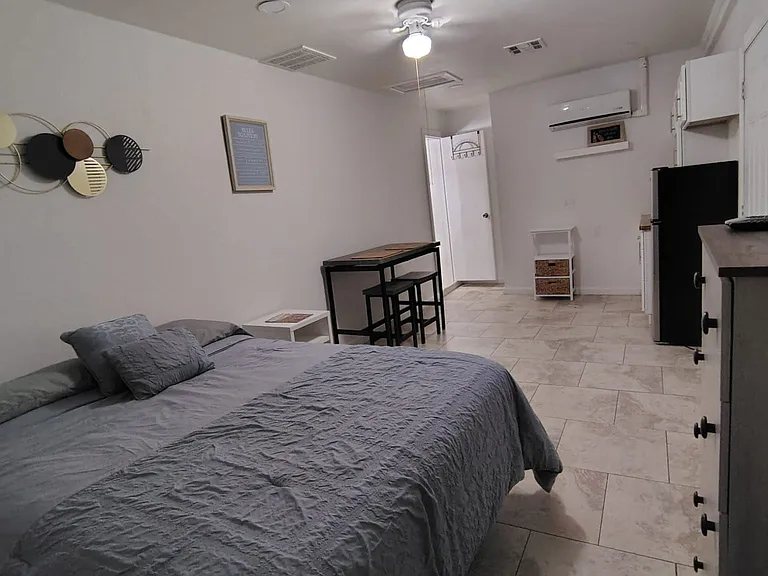 3229 W College Dr — Photo 5