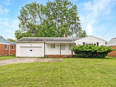 5051 W 220th St, Fairview Park, OH, 44126