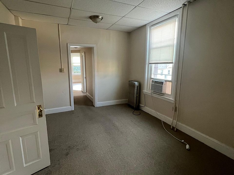 2nd image of 709 N New St #2A