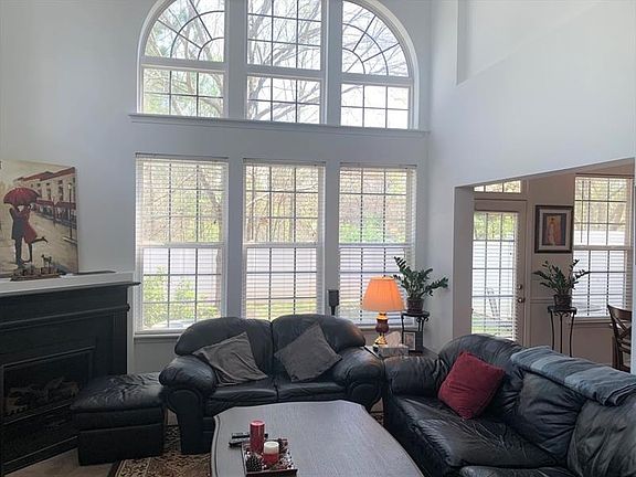 4th image of 2754 Pierce Brennen Ct