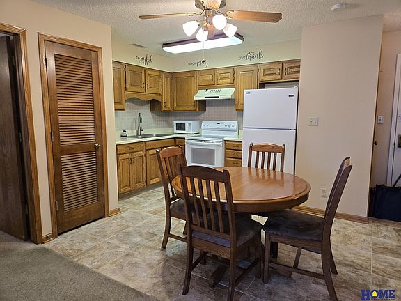 4th image of 3001 S 51st St Unit 429
