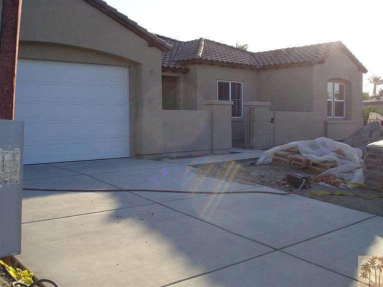 1st image of 82 Puccini Dr
