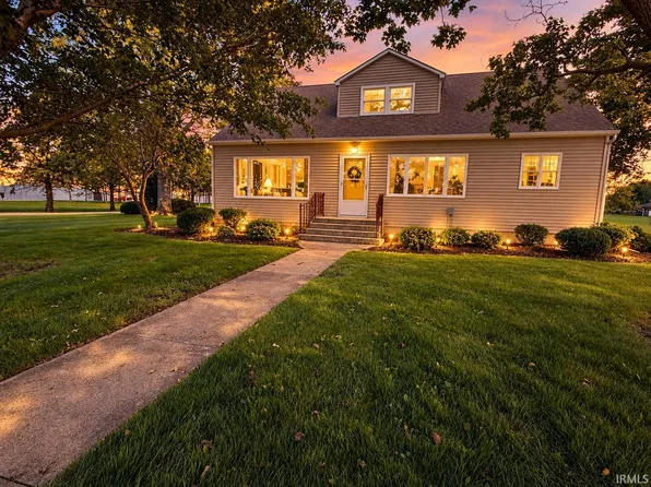 5404 S 1450 W, Francesville, IN 47946