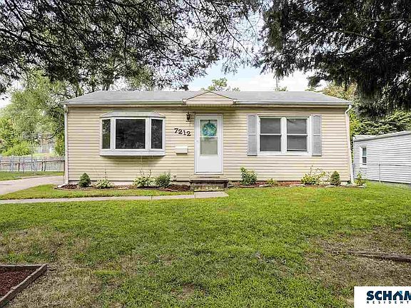4th image of 7212 S 71st Ave