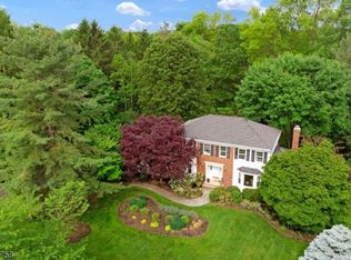 35 Coventry Rd, Mendham, NJ 07945