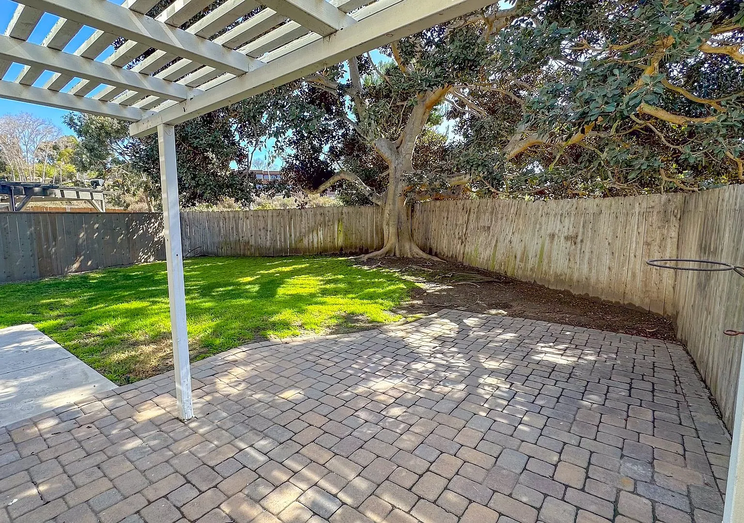 2-bedroom, 1.5-bathroom townhome in Solana Beach with Garage, Private Backyard, and Laundry Hookups! — Photo 3
