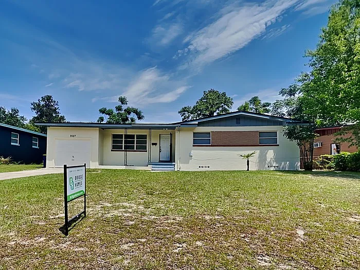7537 Dalehurst Dr S — Photo 1