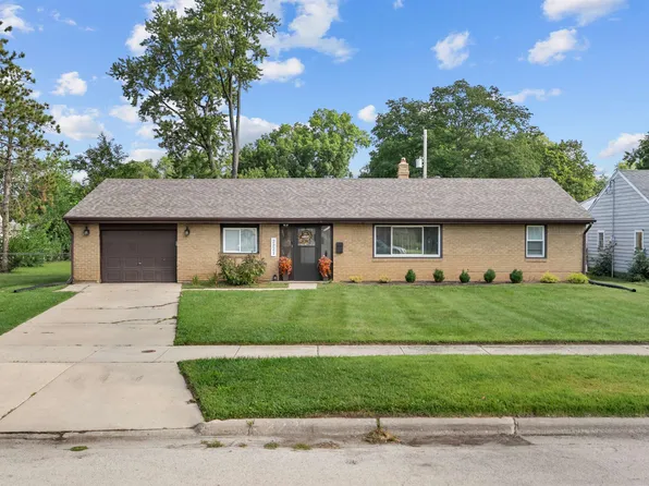 2221 Sharon Ave, Rockford, IL 61103