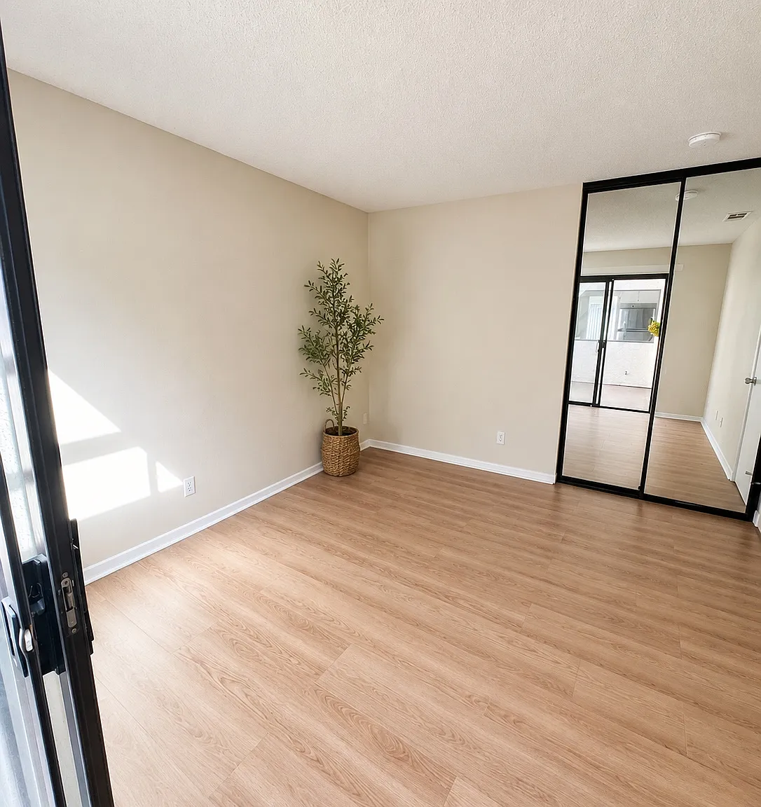 48973 Canyon Crest Ln — Photo 3
