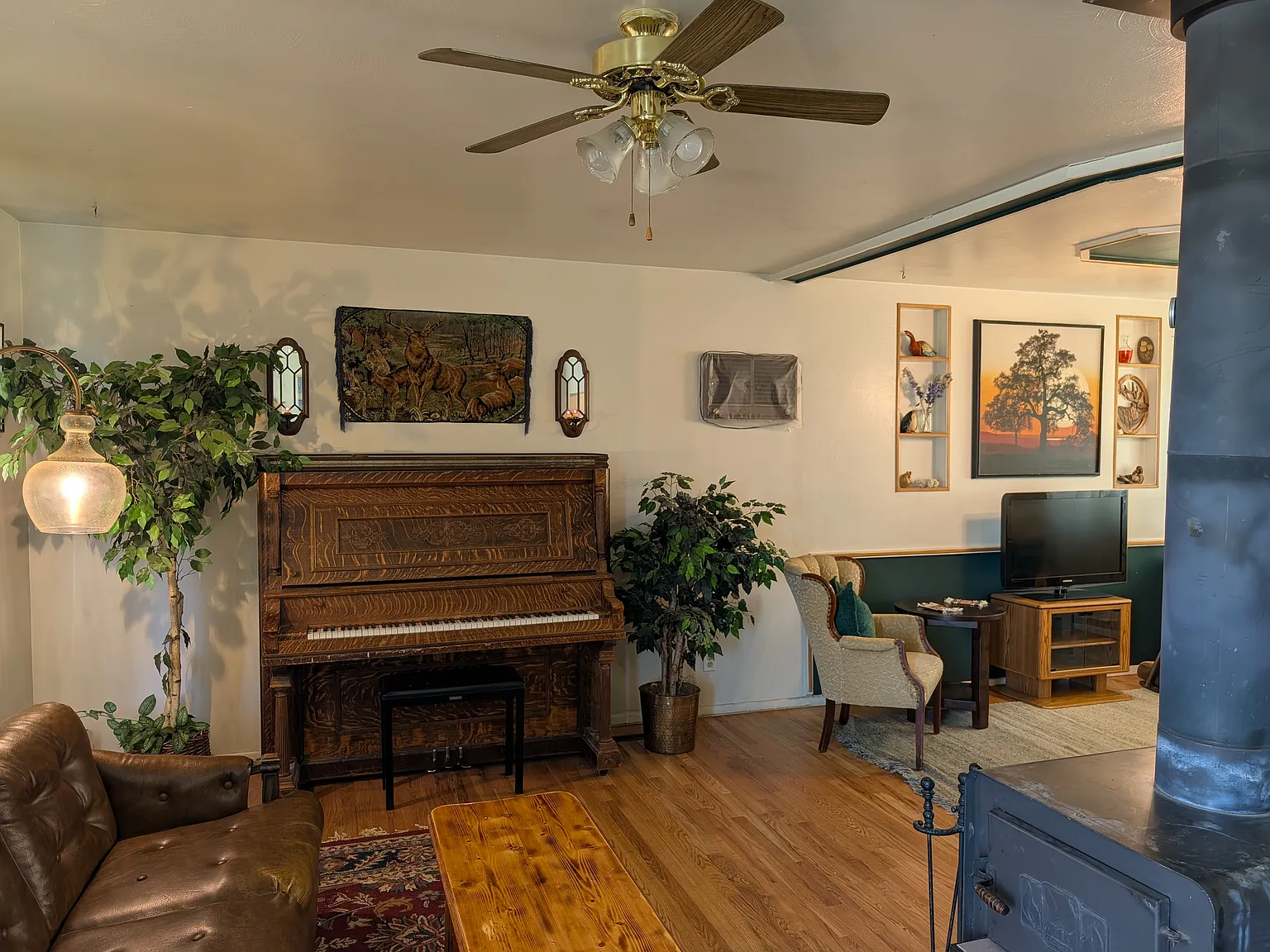 3 bed, 1103 sqft, $850 — Photo 1