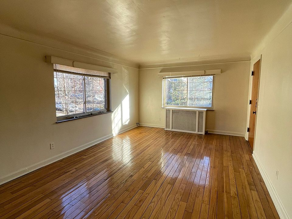 1st image of 6313 Girard Ave Unit 4