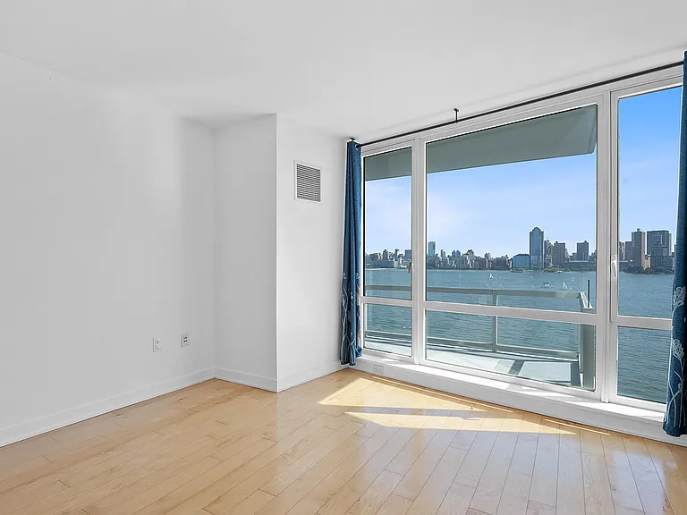 2 2nd St #1103 — Photo 18